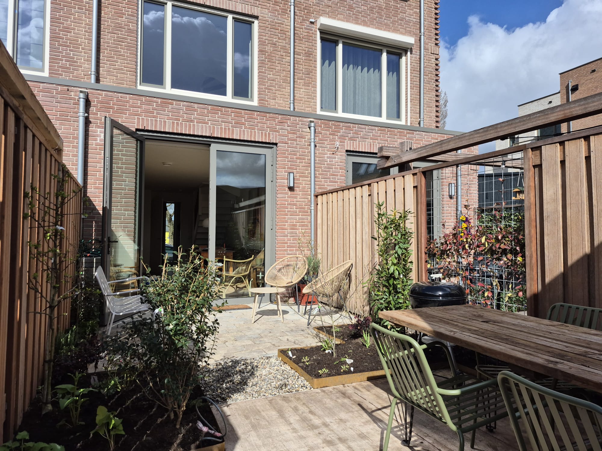 Speelse achtertuin